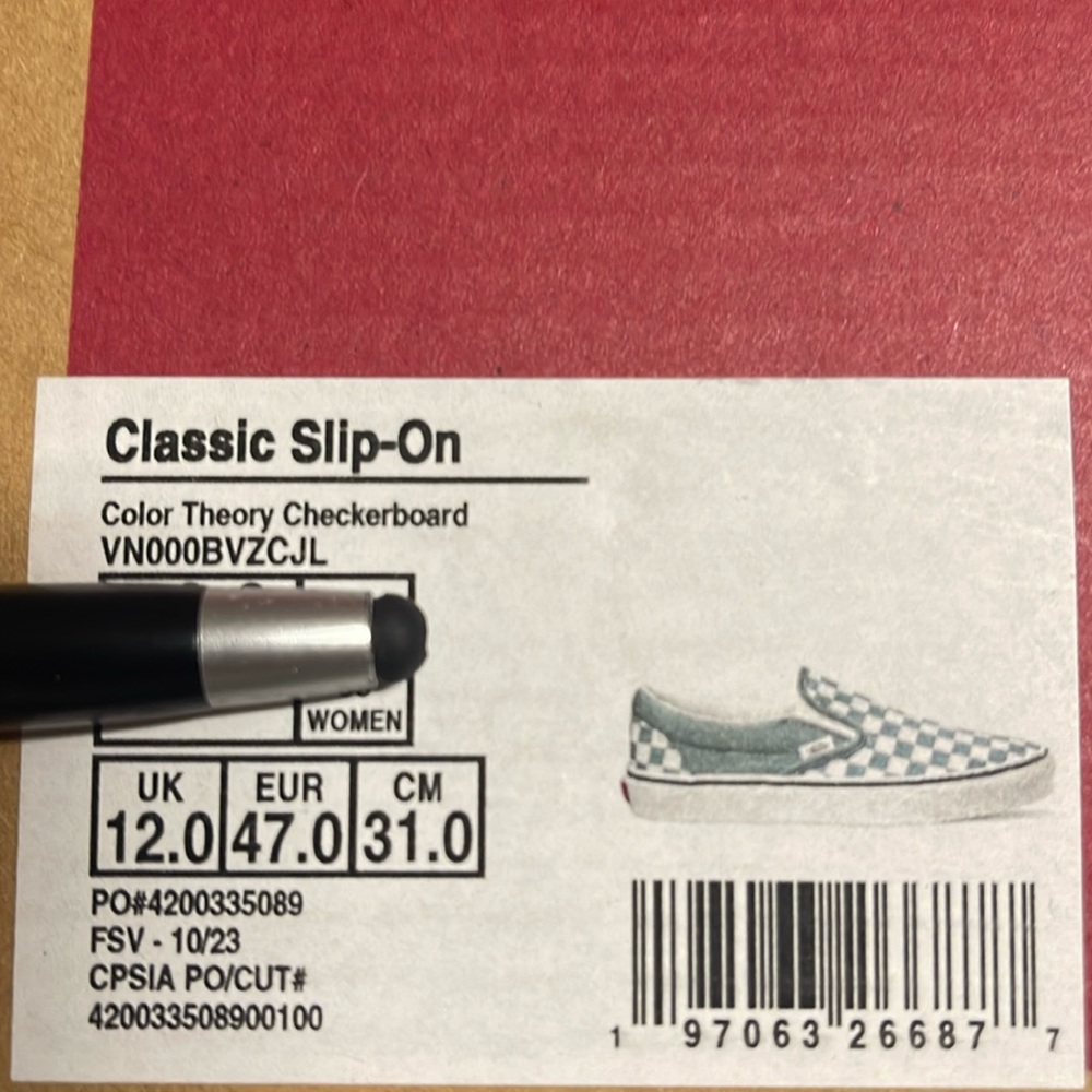 Vans Men’s Classic Slip-On
Color Theory Checkerboard
VN0DDBVZCJL
Sneakers - Picture 16 of 16